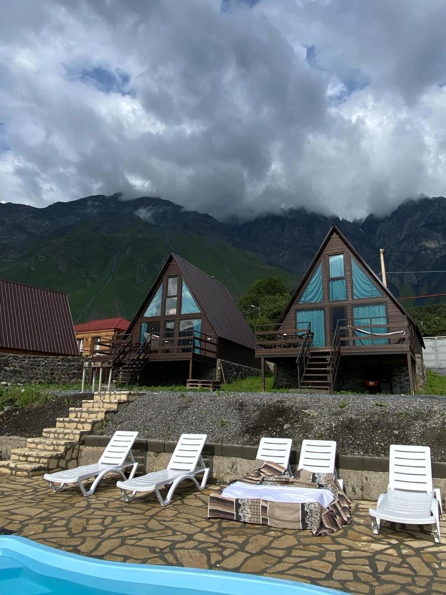 Morning Star Kazbegi Villa Buitenkant foto